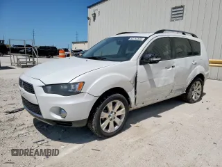 2013 Mitsubishi Outlander SE with VIN JA4AS3AW8DU003661, listed as a Copart auction lot 52752535 with 135,829 mi miles and Salvage Title. Bid and sale history available at carsss.com. Image 1.