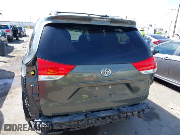 2013 Toyota Sienna LE AAS with VIN 5TDKK3DC8DS320002, listed as a IAAI auction lot 41839777 with 160,552 mi miles. Bid and sale history available at carsss.com. Image 17.