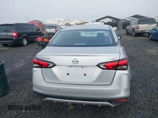 2022 Nissan Versa SV z VIN 3N1CN8EV4NL848302, wystawiony jako IAAI lot #41364363 z przebiegiem 18 556 mil mil oraz . Historia ofert i sprzedaży dostępna na DreamBid. Obrazek 16.