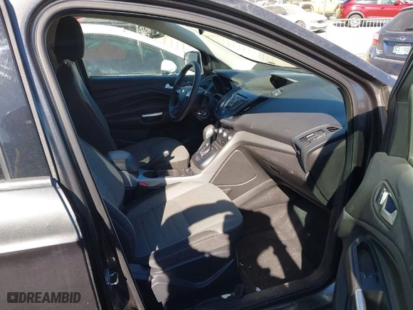 2015 Ford Escape SE with VIN 1FMCU9G99FUA81345, listed as a IAAI auction lot 41701043 with 203,300 mi miles. Bid and sale history available at carsss.com. Image 5.