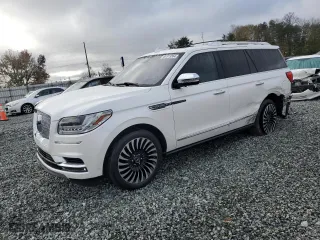 2019 Lincoln Navigator Black Label with VIN 5LMJJ2TT6KEL17184, listed as a Copart auction lot 80913364 with 82,977 mi miles and Salvage Title. Bid and sale history available at carsss.com. Image 1.