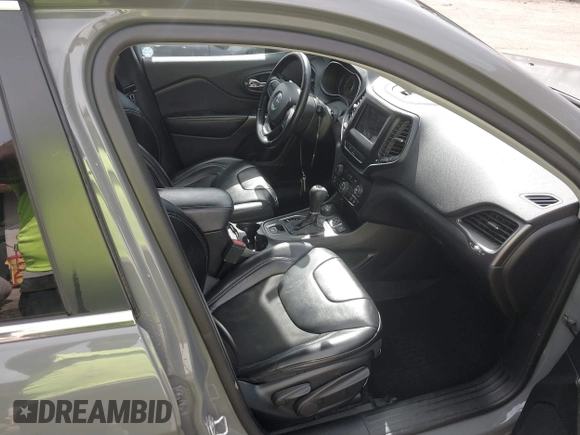 2020 Jeep Cherokee Latitude Plus with VIN 1C4PJMLB1LD608591, listed as a IAAI auction lot 41833275 with 90,838 mi miles and . Bid and sale history available at DreamBid. Image 5.
