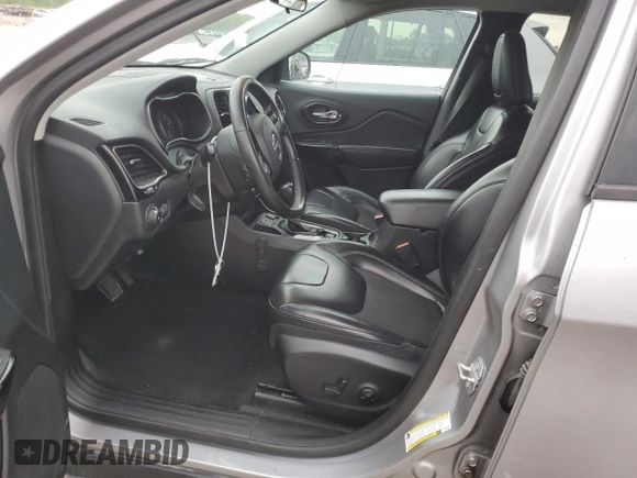 2019 Jeep Cherokee Altitude with VIN 1C4PJLLB3KD339082, listed as a Copart auction lot 54840275 with 197,069 mi miles and Salvage title. Bid and sale history available at DreamBid. Image 7.