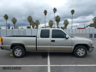 1999 Chevrolet Silverado 1500 LS with VIN 2GCEC19T6X1167722, listed as a IAAI auction lot 41741518 with 319,692 mi miles. Bid and sale history available at carsss.com. Image 13.