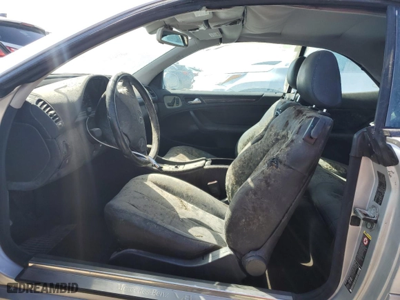 2001 Mercedes-Benz CLK-Class with VIN WDBLK70G31T073827, listed as a Copart auction lot 75085564 with 0 mi miles and Non Repairable. Bid and sale history available at carsss.com. Image 7.
