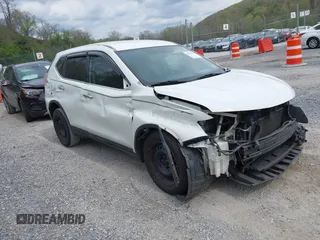 2015 Nissan Rogue SL z VIN 5N1AT2MV5FC824012, wystawiony jako IAAI lot #42106315 z przebiegiem 223 085 mil mil oraz . Historia ofert i sprzedaży dostępna na DreamBid. Obrazek 1.