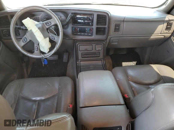 2005 GMC Sierra Denali z VIN 2GTEK63NX51254997, wystawiony jako Copart lot #58178244 z przebiegiem 180 531 mil mil oraz Szkody całkowita. Historia ofert i sprzedaży dostępna na DreamBid. Obrazek 8.