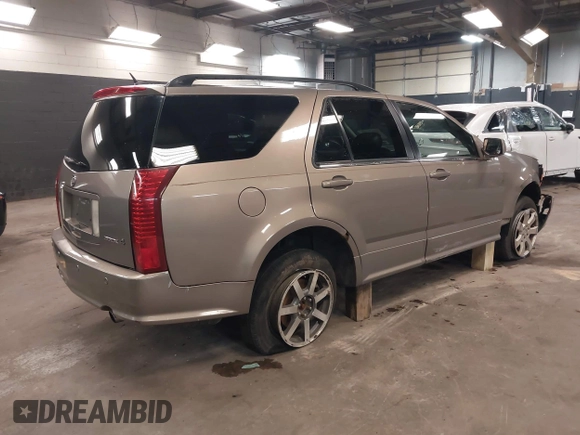 2007 Cadillac SRX with VIN 1GYEE637370137893, listed as a IAAI auction lot 41869395 with 215,460 mi miles. Bid and sale history available at carsss.com. Image 4.