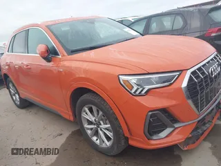 2023 Audi Q3 S line Premium z VIN WA1DECF38P1129821, wystawiony jako IAAI lot #42503445 z przebiegiem 49 651 mil mil oraz . Historia ofert i sprzedaży dostępna na DreamBid. Obrazek 1.