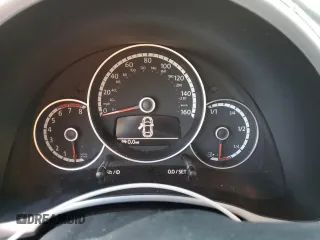 2015 Volkswagen Beetle 1.8T z VIN 3VW517AT3FM808723, wystawiony jako Copart lot #81724894 z przebiegiem Nie podano mil oraz Szkoda całkowita • Salvage title. Historia ofert i sprzedaży dostępna na DreamBid. Obrazek 9.