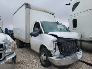2020 Chevrolet Express Commercial with VIN 1GB3GSCG2L1254616, listed as a Copart auction lot 75731874 with 122,285 mi miles and Salvage Title. Bid and sale history available at carsss.com. Image 4.