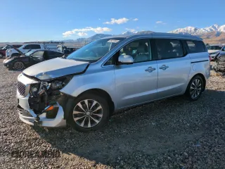 2016 Kia Sedona SX with VIN KNDMC5C17G6107578, listed as a Copart auction lot 86427054 with 156,254 mi miles and Salvage Title. Bid and sale history available at carsss.com. Image 1.