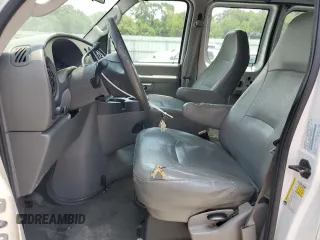 2008 Ford Econoline Cargo Commercial with VIN 1FTNE24L48DA25432, listed as a Copart auction lot 64411635 with 151,375 mi miles and Clean title. Bid and sale history available at DreamBid. Image 7.