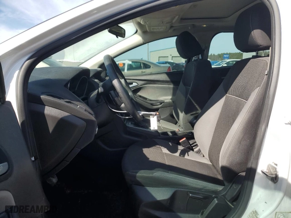 2014 Ford Focus SE with VIN 1FADP3F2XEL302009, listed as a Copart auction lot 46704515 with 122,596 mi miles and Salvage Title. Bid and sale history available at carsss.com. Image 7.