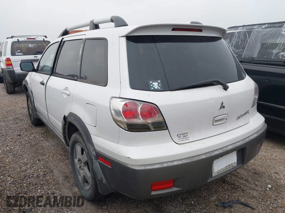 2003 Mitsubishi Outlander XLS with VIN JA4LX41G33U026899, listed as a IAAI auction lot 41380473 with 197,736 mi miles. Bid and sale history available at carsss.com. Image 3.