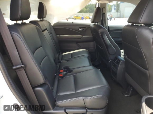 2022 Honda Pilot Special Edition with VIN 5FNYF6H28NB097712, listed as a Copart auction lot 57801695 with 27,992 mi miles and Salvage title. Bid and sale history available at DreamBid. Image 11.