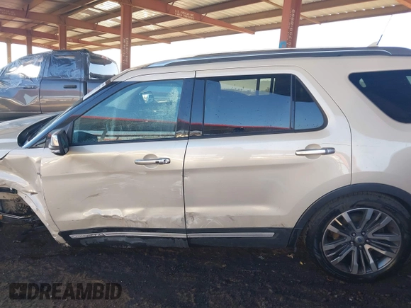 2018 Ford Explorer Platinum with VIN 1FM5K8HTXJGA36148, listed as a IAAI auction lot 41633231 with 82,383 mi miles and . Bid and sale history available at carsss.com. Image 13.