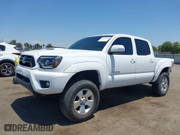 2014 Toyota Tacoma PreRunner z VIN 3TMJU4GN1EM159700, wystawiony jako IAAI lot #42460264 z przebiegiem 93 891 mil mil oraz . Historia ofert i sprzedaży dostępna na DreamBid. Obrazek 15.