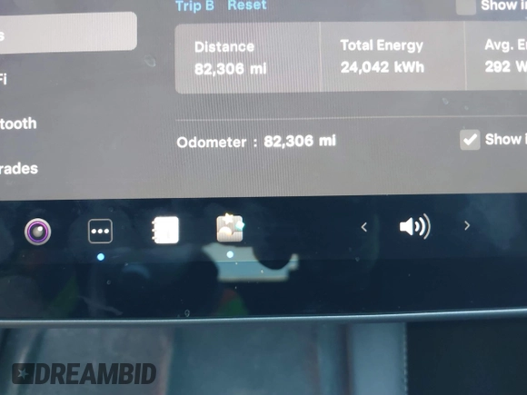 2022 Tesla Model Y Long Range z VIN 7SAYGDEE4NF522698, wystawiony jako IAAI lot #41287885 z przebiegiem 82 306 mil mil oraz . Historia ofert i sprzedaży dostępna na DreamBid. Obrazek 15.