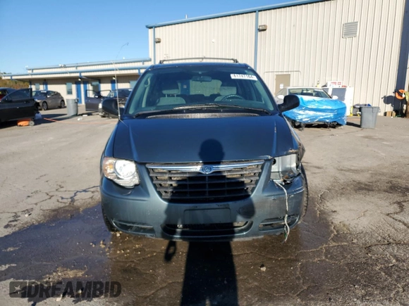 2006 Chrysler Town & Country LWB Touring with VIN 2A4GP54LX6R812460, listed as a Copart auction lot 81747164 with 101,341 mi miles and Salvage Title. Bid and sale history available at carsss.com. Image 5.
