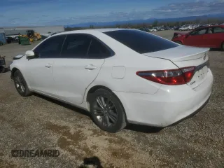 2015 Toyota Camry XLE with VIN 4T1BF1FK2FU890830, listed as a Copart auction lot 49225755 with 131,271 mi miles and Salvage Title. Bid and sale history available at DreamBid. Image 2.