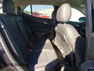 2020 Buick Encore GX Select z VIN KL4MMDS23LB127677, wystawiony jako Copart lot #71095443 z przebiegiem 42 129 mil mil oraz Nie do naprawy • Non repairable. Historia ofert i sprzedaży dostępna na DreamBid. Obrazek 10.