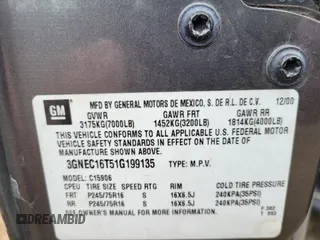 2001 Chevrolet Suburban LS z VIN 3GNEC16T51G199135, wystawiony jako IAAI lot #41748202 z przebiegiem 247 648 mil mil oraz . Historia ofert i sprzedaży dostępna na DreamBid. Obrazek 9.