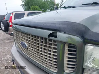 2004 Ford Excursion Eddie Bauer z VIN 1FMSU45P44EA89487, wystawiony jako IAAI lot #42318848 z przebiegiem 210 631 mil mil oraz . Historia ofert i sprzedaży dostępna na DreamBid. Obrazek 6.