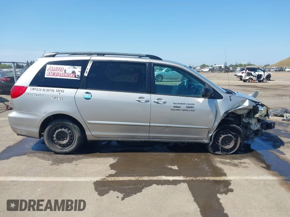 2006 Toyota Sienna CE z VIN 5TDZA23C26S421245, wystawiony jako IAAI lot #42217623 z przebiegiem 175 092 mil mil oraz . Historia ofert i sprzedaży dostępna na DreamBid. Obrazek 14.