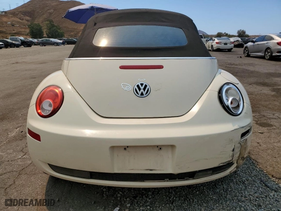 2008 Volkswagen New Beetle Convertible SE with VIN 3VWRG31Y08M404611, listed as a Copart auction lot 71122484 with 141,206 mi miles and Salvage Title. Bid and sale history available at carsss.com. Image 6.