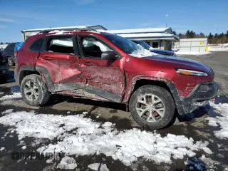 2015 Jeep Cherokee Trailhawk with VIN 1C4PJMBS9FW651926, listed as a Copart auction lot 45620295 with 91,166 mi miles and Salvage Title. Bid and sale history available at carsss.com. Image 4.