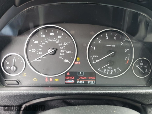 2014 BMW 3 Series 320i with VIN WBA3B1C56EK131723, listed as a Copart auction lot 54686025 with 95,105 mi miles and Salvage title. Bid and sale history available at DreamBid. Image 9.