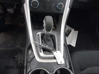 2016 Ford Fusion SE z VIN 3FA6P0H73GR144942, wystawiony jako IAAI lot #42770565 z przebiegiem 42 986 mil mil oraz . Historia ofert i sprzedaży dostępna na DreamBid. Obrazek 11.