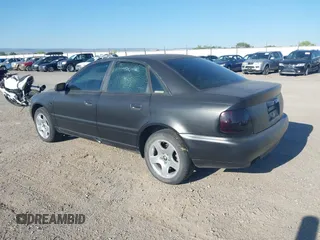 2001 Audi A4 z VIN WAUAH68D41A112784, wystawiony jako IAAI lot #40227904 z przebiegiem 188 292 mil mil oraz . Historia ofert i sprzedaży dostępna na DreamBid. Obrazek 3.