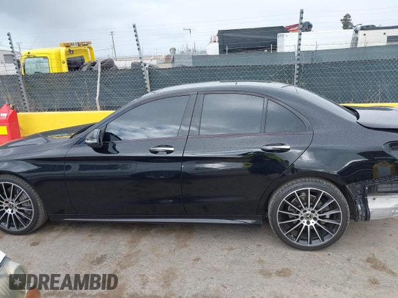 2018 Mercedes-Benz C 300 with VIN WDDWF4JB7JR419997, listed as a IAAI auction lot 41915307 with 77,737 mi miles and . Bid and sale history available at carsss.com. Image 15.