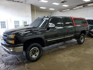 2005 Chevrolet Silverado 1500HD LT z VIN 1GCGK13U55F865225, wystawiony jako Copart lot #53612865 z przebiegiem 209 913 mil mil oraz Czysty tytuł • Clean title. Historia ofert i sprzedaży dostępna na DreamBid. Obrazek 1.