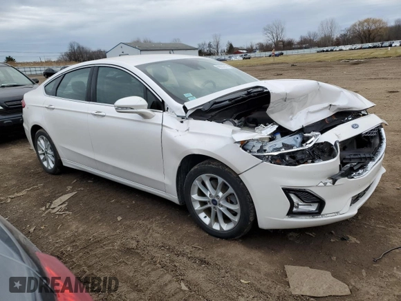 2019 Ford Fusion Energi Titanium with VIN 3FA6P0SU2KR184968, listed as a Copart auction lot 69922842 with 105,834 mi miles. Bid and sale history available at carsss.com. Image 4.