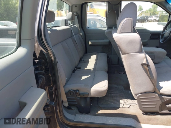 2006 Ford F-150 STX with VIN 1FTRX14W66FB81621, listed as a IAAI auction lot 42738300 with 222,161 mi miles and . Bid and sale history available at DreamBid. Image 8.