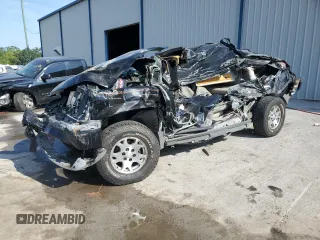 2002 Chevrolet Suburban Z71 с VIN 3GNFK16Z72G243083, выставлен на аукционе Copart как лот 54142235 с пробегом Не указан миль и На запчасти • Non repairable. История ставок и продаж доступна на DreamBid. Изображение 1.