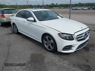 2018 Mercedes-Benz E 300 z VIN WDDZF4JB0JA316206, wystawiony jako IAAI lot #42108861 z przebiegiem 115 777 mil mil oraz . Historia ofert i sprzedaży dostępna na DreamBid. Obrazek 1.