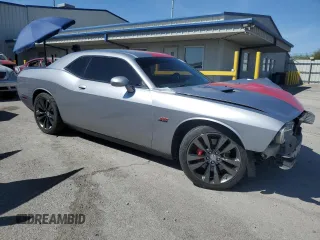 2014 Dodge Challenger SRT-8 z VIN 2C3CDYCJ3EH201998, wystawiony jako Copart lot #53308065 z przebiegiem 57 967 mil mil oraz Szkoda całkowita • Salvage title. Historia ofert i sprzedaży dostępna na DreamBid. Obrazek 4.