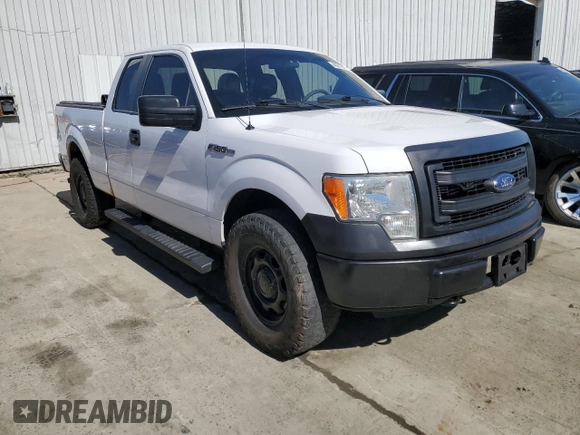 2014 Ford F-150 XL with VIN 1FTEX1EM1EKE25774, listed as a Copart auction lot 49317895 with 220,177 mi miles and Salvage Title. Bid and sale history available at carsss.com. Image 4.