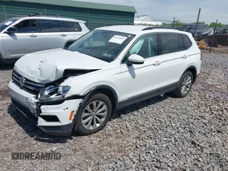 2018 Volkswagen Tiguan SEL with VIN 3VV3B7AX2JM060292, listed as a IAAI auction lot 42274534 with 97,604 mi miles and . Bid and sale history available at DreamBid. Image 17.