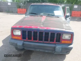 2001 Jeep Cherokee Sport with VIN 1J4FF48S21L624267, listed as a IAAI auction lot 42510524 with 217,209 mi miles and . Bid and sale history available at DreamBid. Image 6.