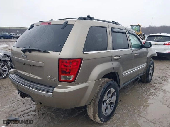 2005 Jeep Grand Cherokee Limited with VIN 1J4HR58215C594853, listed as a IAAI auction lot 41738549 with NaN miles. Bid and sale history available at carsss.com. Image 4.