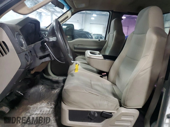 2008 Ford F-250 XL z VIN 1FTSX21R78EC48810, wystawiony jako Copart lot #57683895 z przebiegiem Nie podano mil oraz Szkoda całkowita • Salvage title. Historia ofert i sprzedaży dostępna na DreamBid. Obrazek 7.