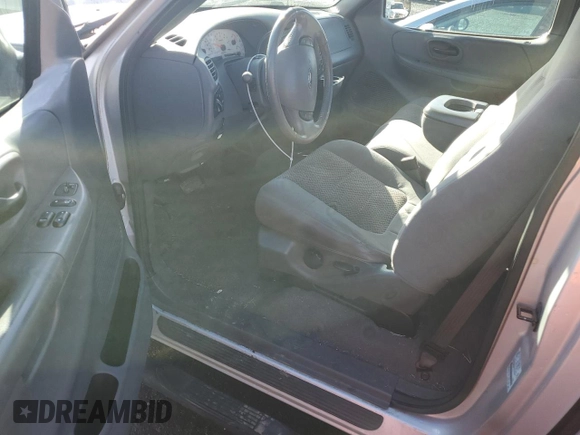 2003 Ford F-150 XL z VIN 1FTRF07W33KC45125, wystawiony jako Copart lot #48706835 z przebiegiem 86 641 mil mil oraz Szkoda całkowita • Salvage title. Historia ofert i sprzedaży dostępna na DreamBid. Obrazek 8.