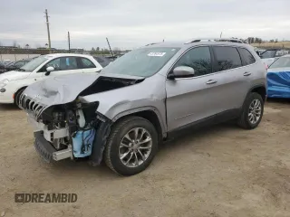 2019 Jeep Cherokee Altitude z VIN 1C4PJLLB2KD154862, wystawiony jako Copart lot #43764975 z przebiegiem 123 241 mil mil oraz Szkoda całkowita • Salvage title. Historia ofert i sprzedaży dostępna na DreamBid. Obrazek 1.