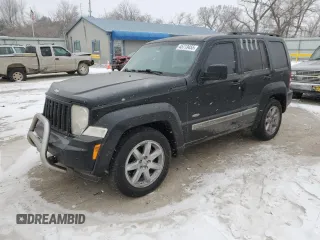 2012 Jeep Liberty Sport Latitude z VIN 1C4PJLAKXCW189139, wystawiony jako Copart lot #45713455 z przebiegiem 163 069 mil mil oraz Szkody całkowita. Historia ofert i sprzedaży dostępna na DreamBid. Obrazek 1.