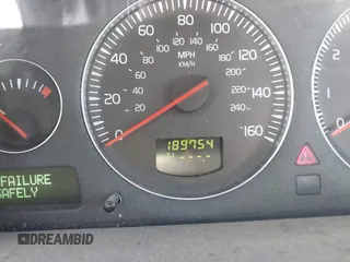 2005 Volvo XC90 with VIN YV1CZ911251165669, listed as a IAAI auction lot 42201984 with 189,754 mi miles and . Bid and sale history available at DreamBid. Image 7.